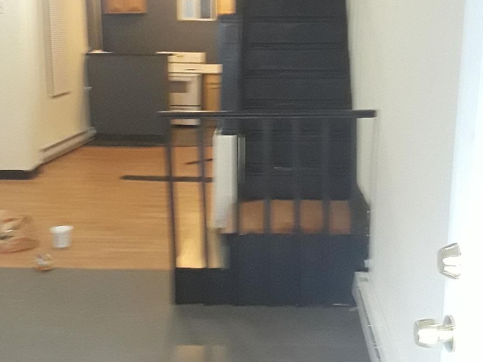 1st image of 735 E Madison St