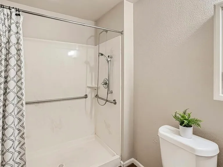 4125 Chamberlin S — Photo 10