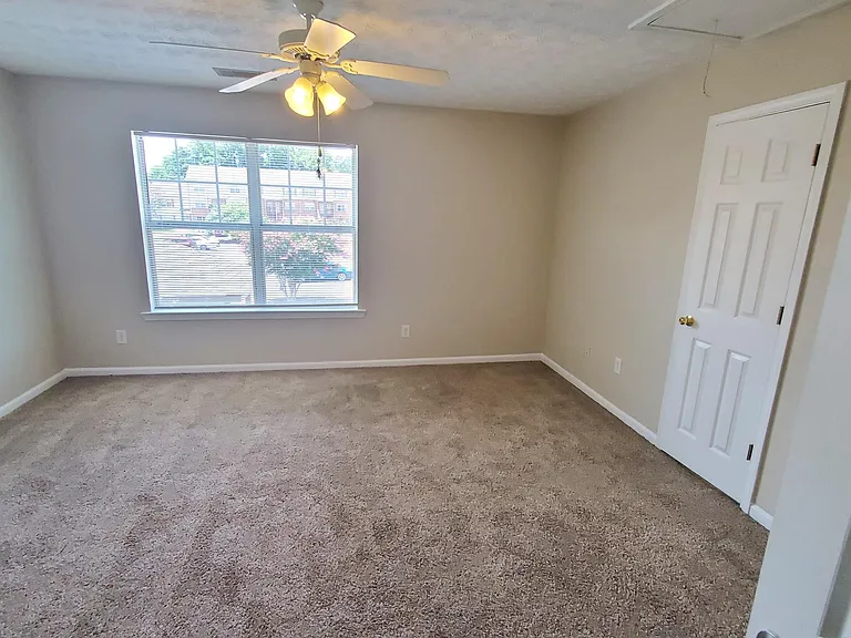 241 S Irwin St #62 — Photo 6