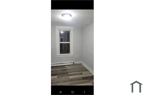 Building Photo - 900 Flora St #2