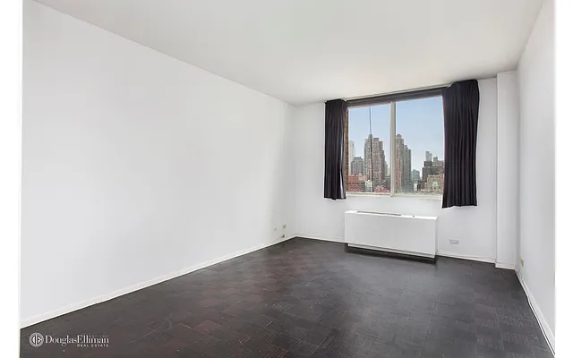 Rented by Douglas Elliman | media 24