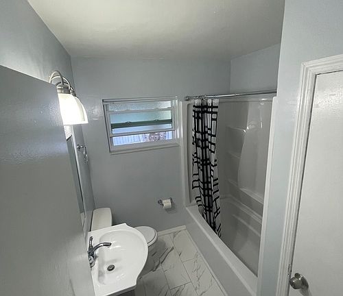 5th image of 4297 41st Ave N APT A