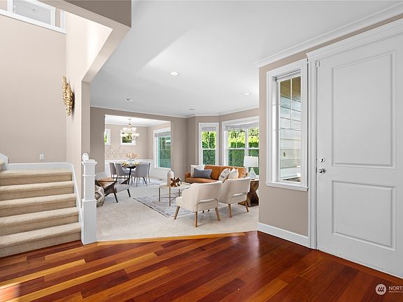 2nd image of 9926 130th Avenue NE