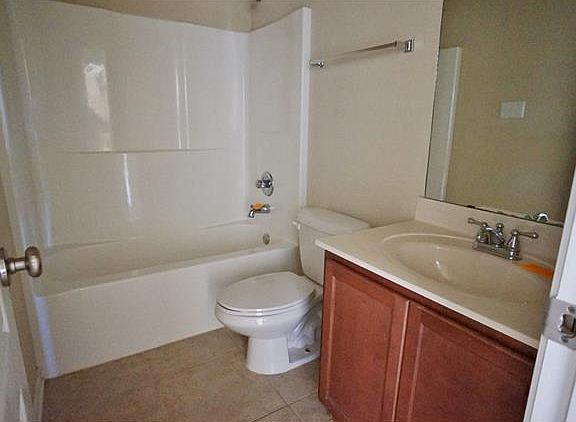 5th image of 104 Tuscany Dr