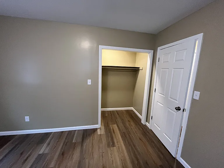 425 Paul Ave — Photo 49