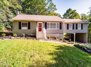 1540 SW Whitower Dr, Knoxville, TN 37919