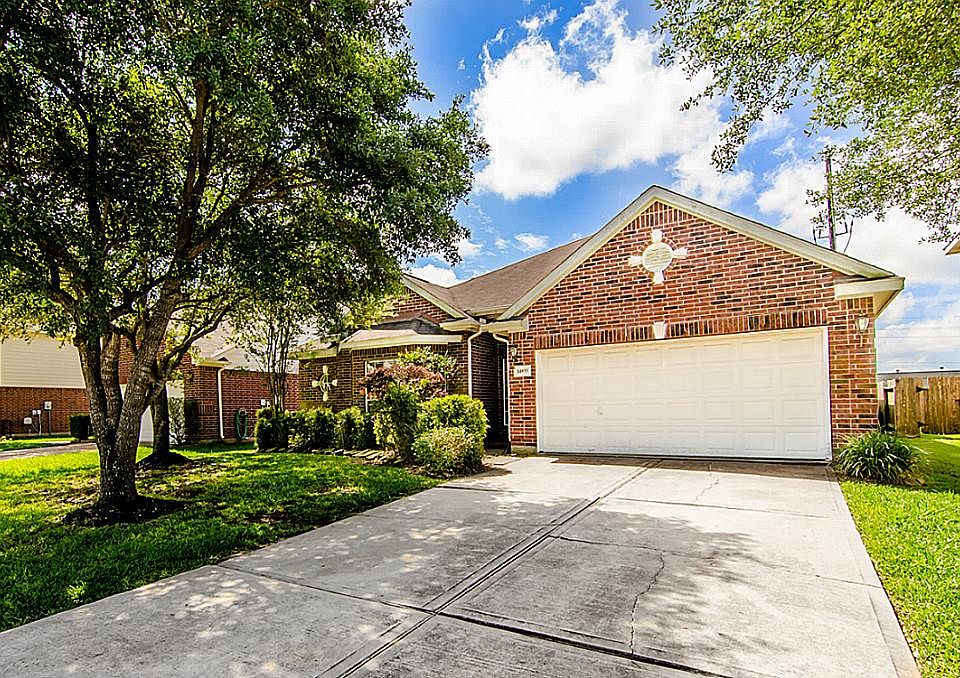 1st image of 14935 Moss Bridge Ln