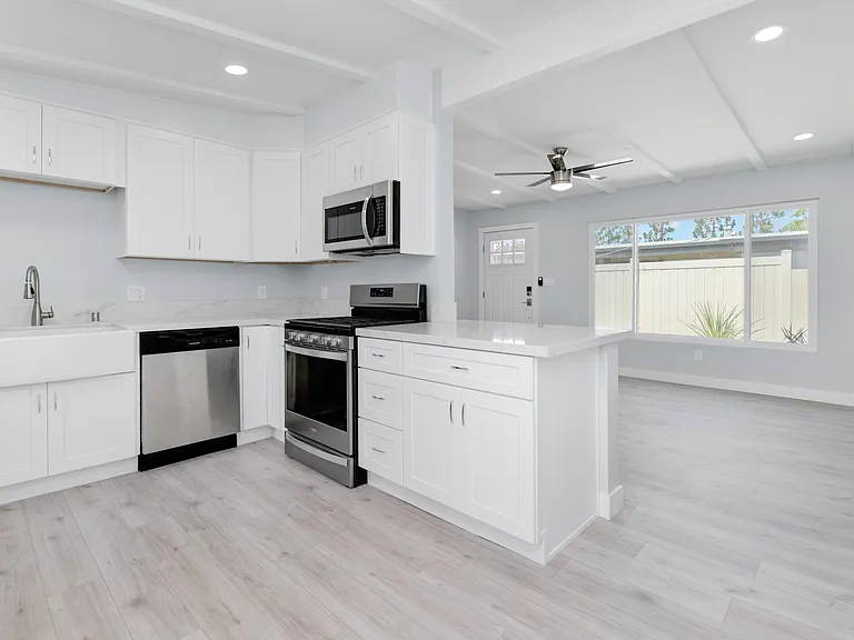 2130 Reed Ave #2130 — Photo 5
