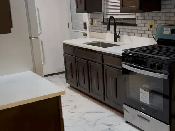 5063 Brighton Ln, Richton Park, IL 60471