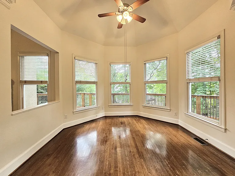 7335 Craigleith Dr — Photo 29