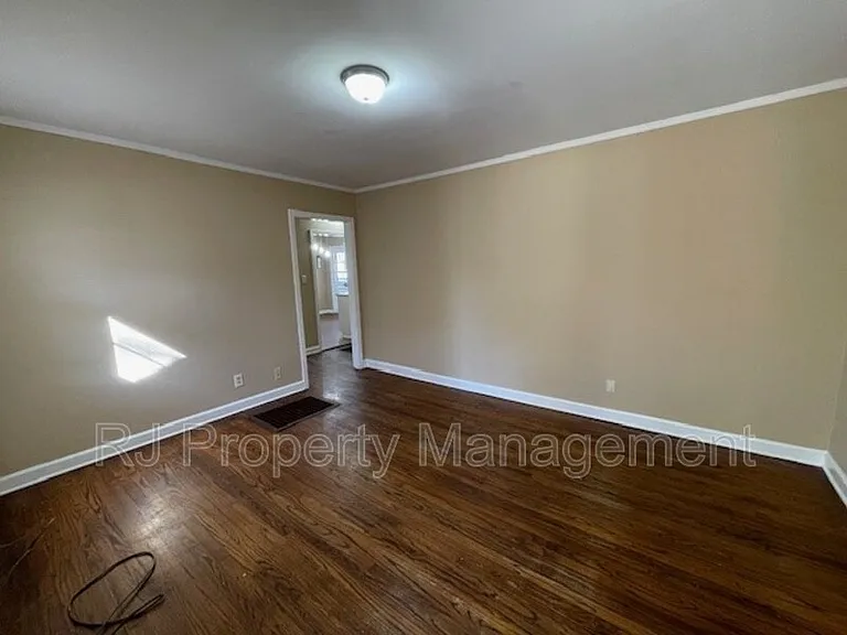 3542 Millington Rd — Photo 2