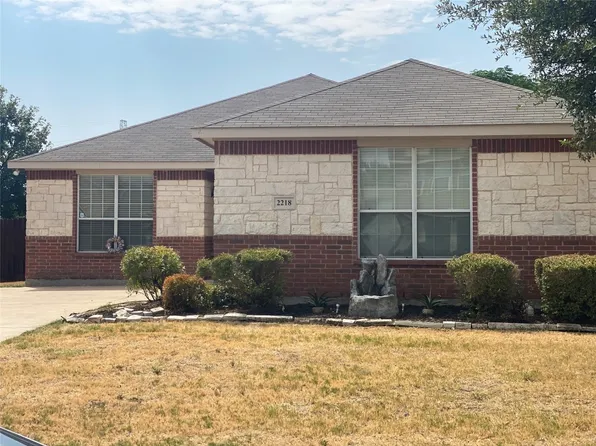 2218 Splendor Ct, Arlington, TX 76010