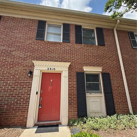 2910 Webb Bridge Rd — Photo 3