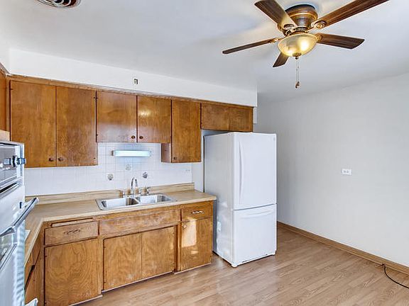 3rd image of 845 W Terrace Dr
