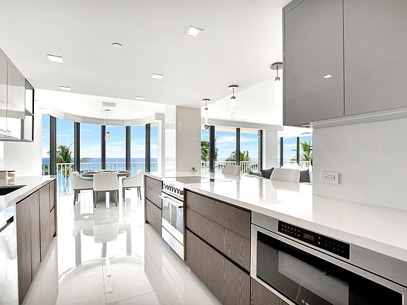 2nd image of 2917 S Ocean Boulevard S #403