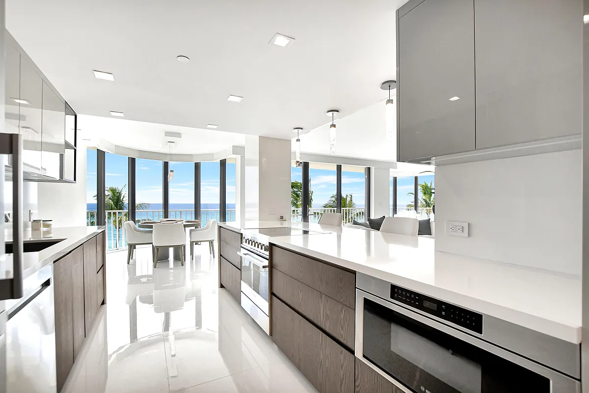 Building Photo - 2917 S Ocean Blvd #403
