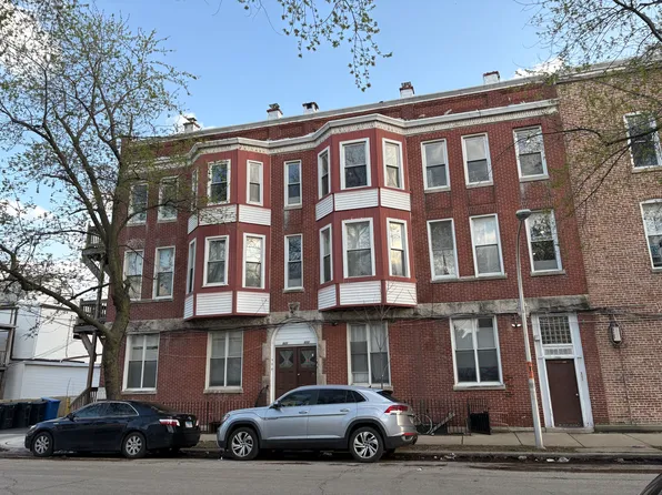 649 W 28th St APT 3, Chicago, IL 60616