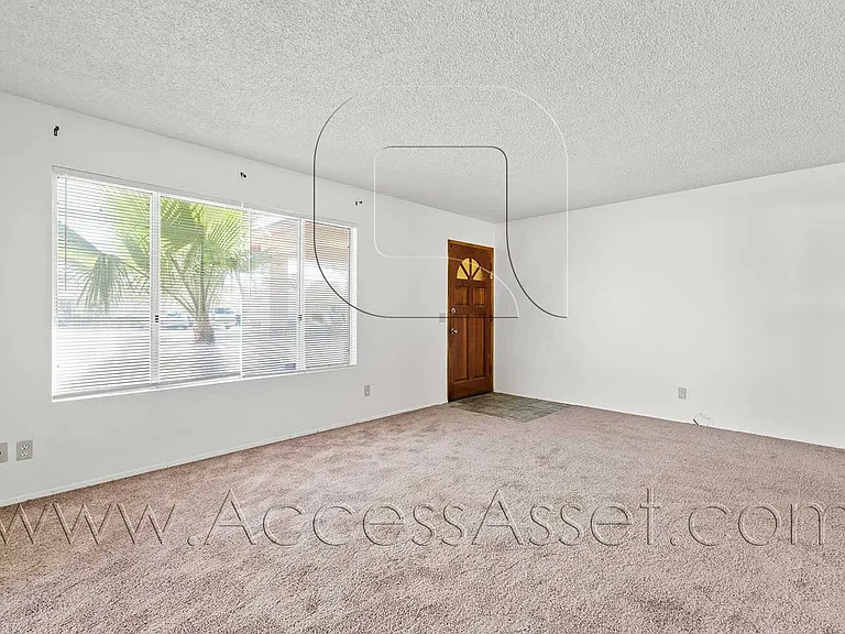 1700 Walden Ln — Photo 24