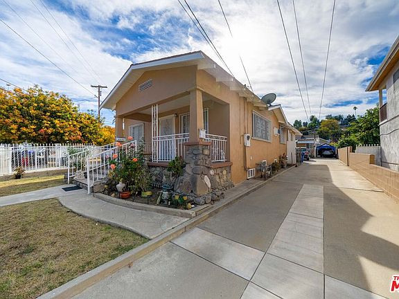 2nd image of 2426 W Avenue 33
