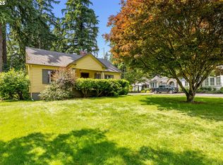 592 9th St, Lake Oswego, OR 97034