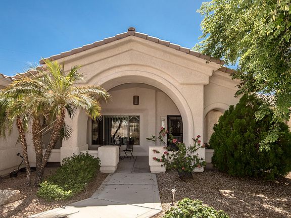 2nd image of 3606 Pelican Pl