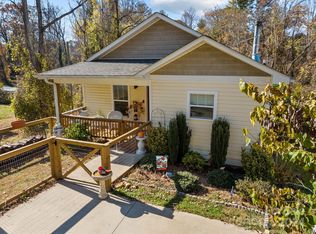 391 Caribou Rd, Asheville, NC 28803