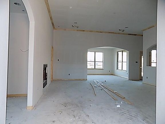 2nd image of 4906 Lake Park Dr