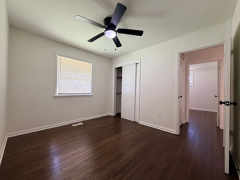 4700 N Vine St — Photo 12