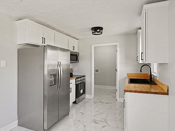 5th image of 120 Lynnwood Dr