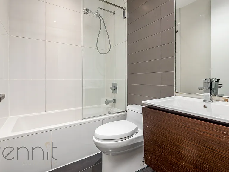 810 Saint Johns Pl #3 — Photo 6