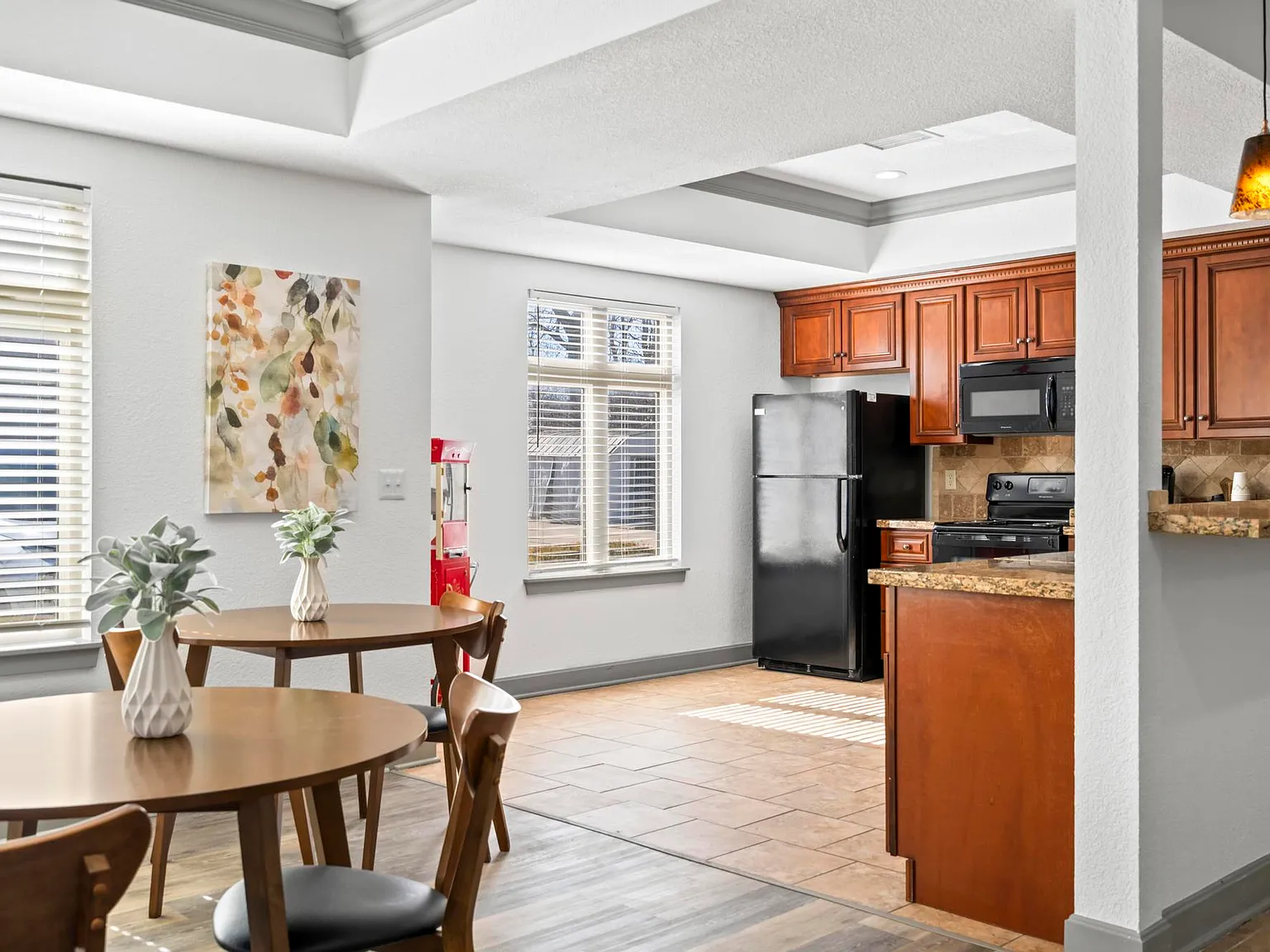 Arbor Mist Townhomes — Photo 4