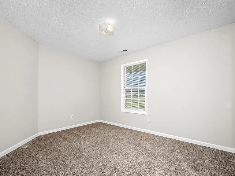 9002 Macbeth Dr — Photo 20