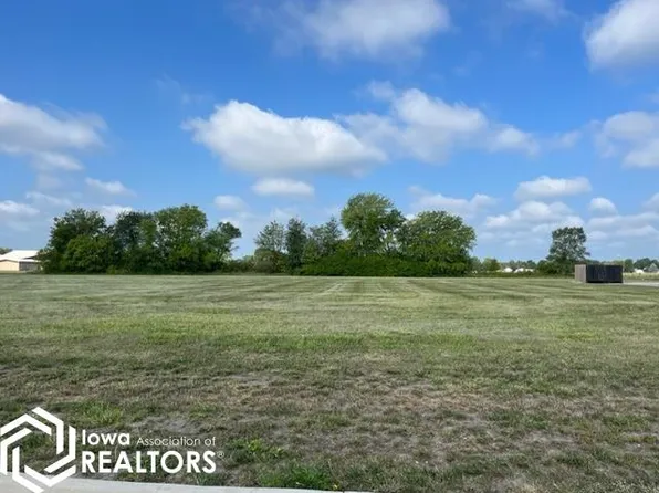 E Ash Ave, Mount Pleasant, IA 52641