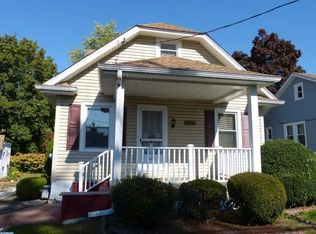 2069 Roy Ave, Abington, PA 19001