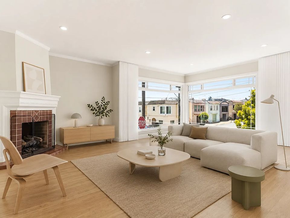 1st image of 290 Holyoke St