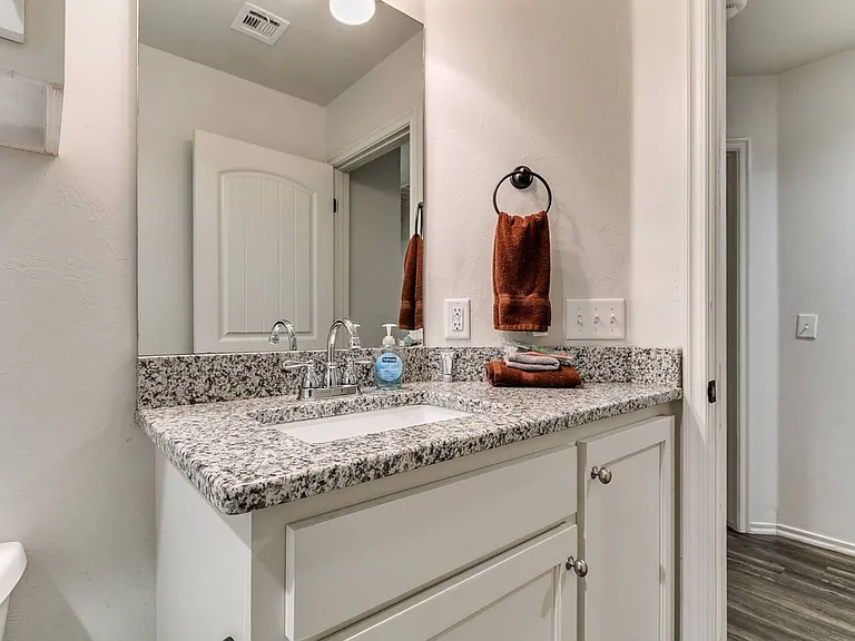 436 Chalk Hill Ct — Photo 31