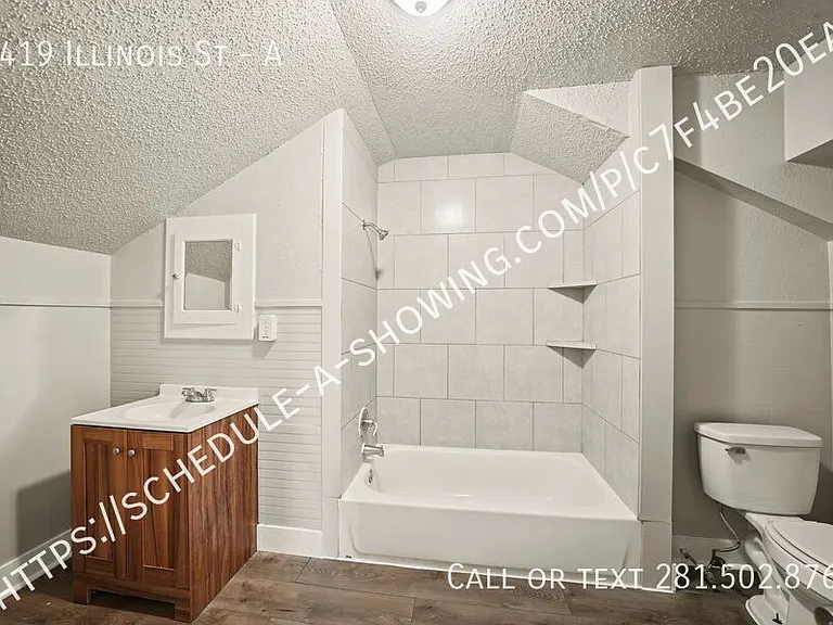 3419 Illinois St #A — Photo 8