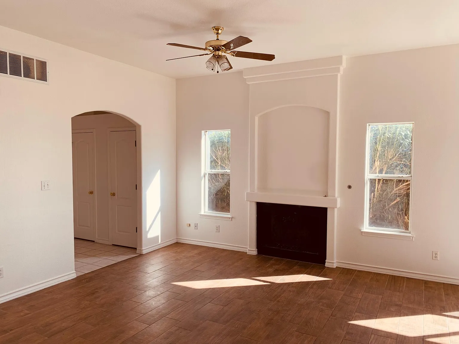 3 bed, 1600 sqft, $1,675 — Photo 4