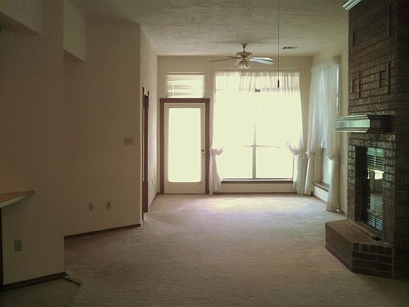 3rd image of 509 NW Fairway Villa Pl