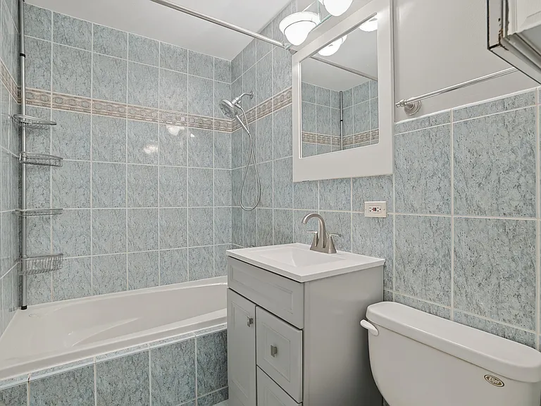 2413 Randall Ln #3B — Photo 12