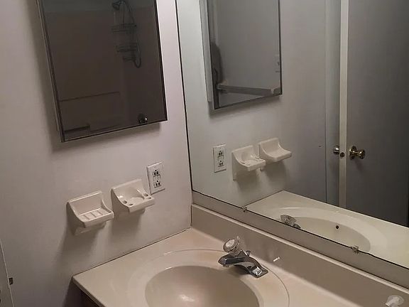 5th image of 4965 Winterbury Dr