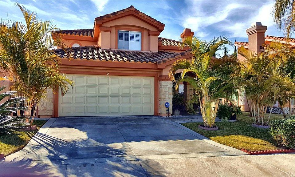 1st image of 2105 Delia Pl