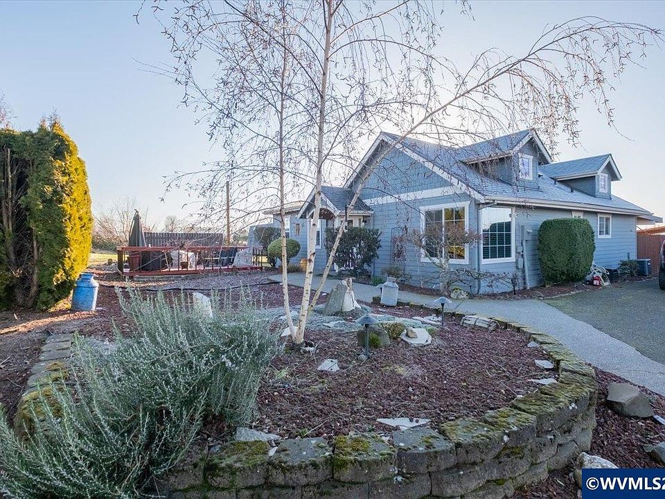 1st image of 1005 Foxglove Ln