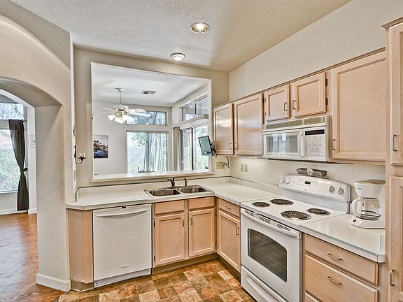 5th image of 21748 N Limousine Dr