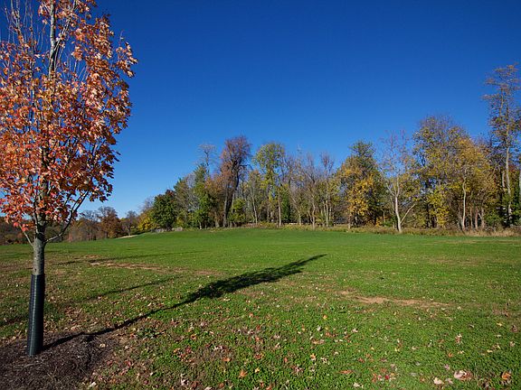 3rd image of 3012 Glenview Park Way