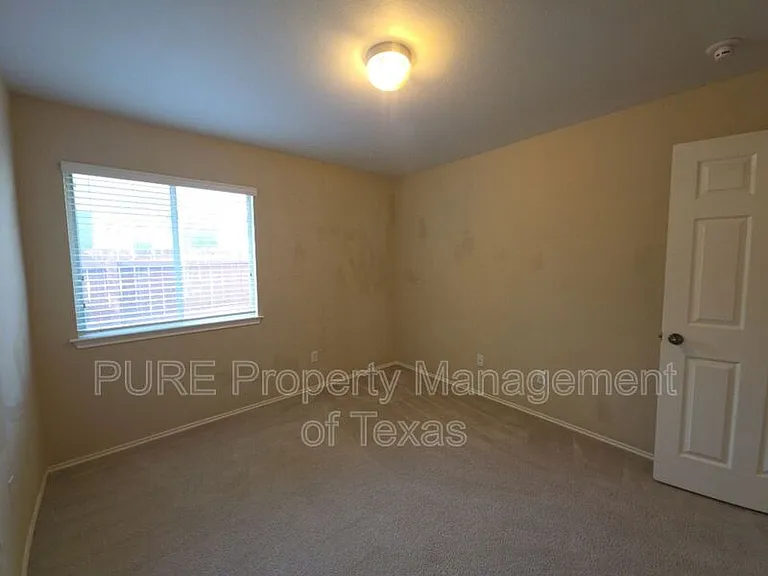 2609 Butler Way — Photo 31