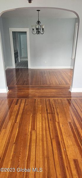 5th image of 2707 Campbell Avenue