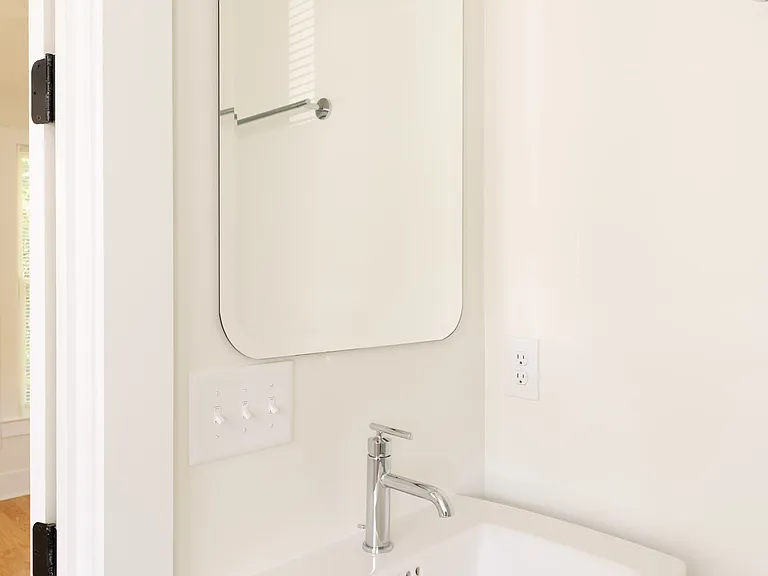 Ensuite Bathroom Detail