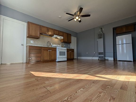 4th image of 1273 Broadway #2F