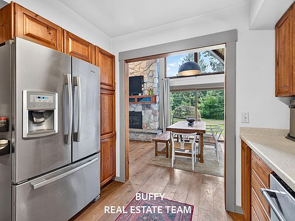 3rd image of 2200 Trillium Ln NW